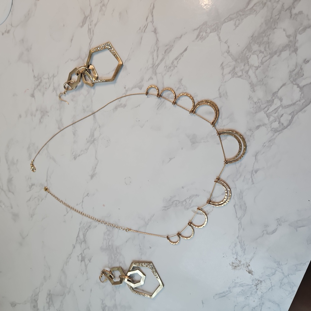 Women's Jewelry